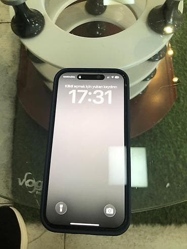 iphone xs pro max: IPhone 15, 128 GB, Qara, Face ID — 1