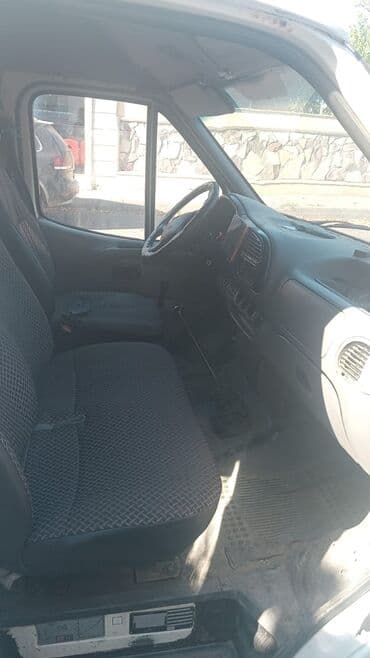 Il -1997. Ağ rəngli yük/furqon mikroavtobus Xüsusiyyətlər: -