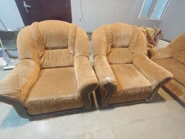 toyuq hisseleri: İşlənmiş, Klassik divan, Divan, Bazasız, Açılmayan — 7