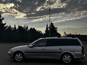 Opel Vectra: 1.8 l | 1998 il 18555 km Universal — 4