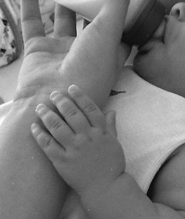 daye xadime: 8 aylıq körpə üçün dayə axtarılır — uzunmüddətli iş 8 aylıq körpə — 1