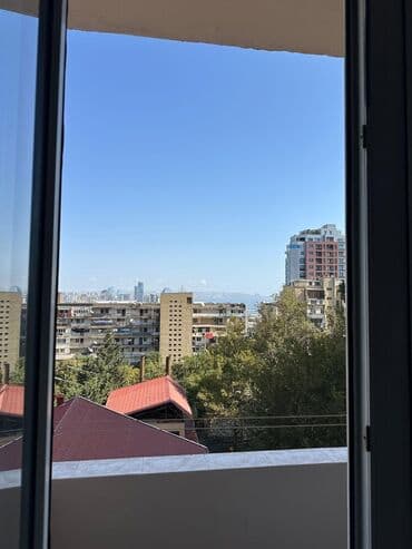 elmlər kirayə: Bu kirayə mənzil rahat yaşayış üçün uyğun geniş bir otaq təklif edir — 5