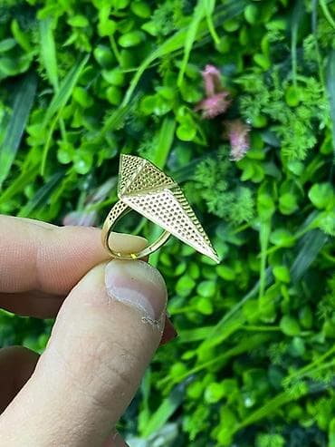 dini uzukler: Dəstə daxildir: Üzük, Cartier, Sarı qızıl, 585 Əyar, 10 g — 7