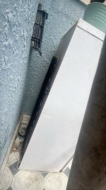 netbook satilir: İki qapılı məişət soyuducusu tambislek vezyetde yerim olmafigi ucun — 7