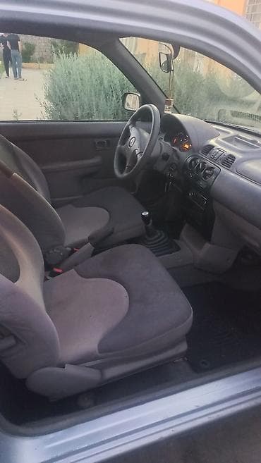 vetroviki satilir: Nissan Micra: 1.3 l | 2001 il Hetçbek — 7