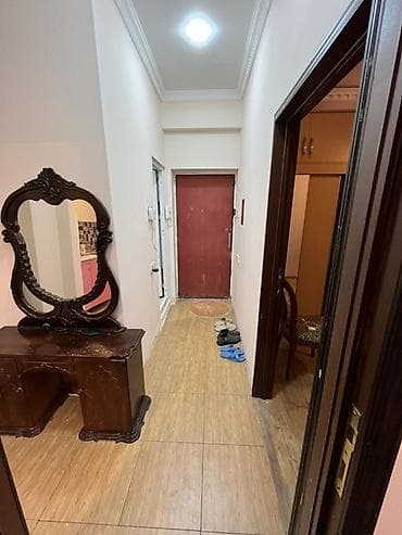 nerimanovda kiraye evler 2022: 2 otaqlı mənzil – tam mebel və texnika ilə Planlaşdırma: - Geniş zal — 4