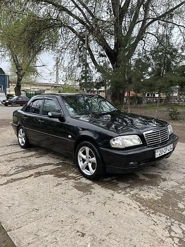 vaz 2107 panel: Mercedes-Benz C 180: 1.8 l | 1997 il Sedan — 2