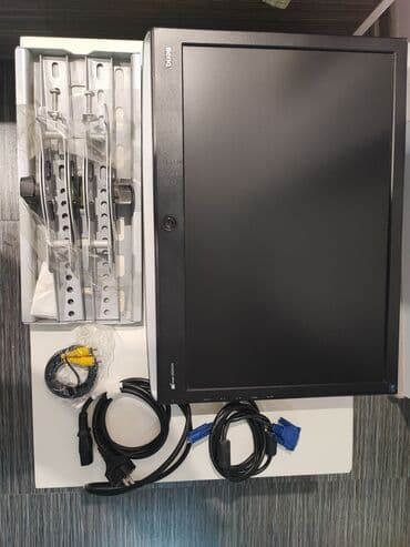 samsung monitor: Video müşahidə üçün, divardan asılan,BenQ E2200W LCD monitor + divar — 3