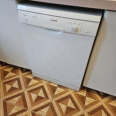 met: Qabyuyan maşın Bosch, Tam qabaritli (60 sm.), Quraşdırılan, İşlənmiş — 1