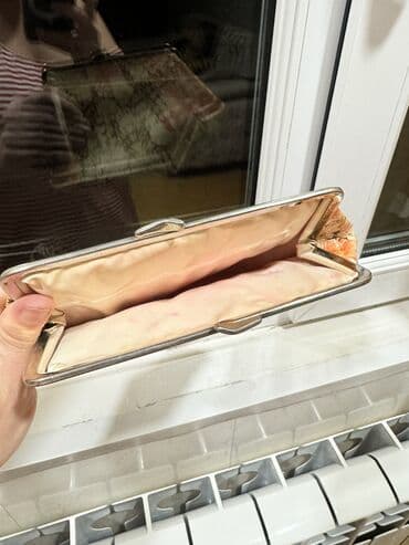 deri sumka: Kohne kowelok 15azn Səbət 15azn. Əl işi. Çanta 20azn. Əl işi. Uşaq — 3