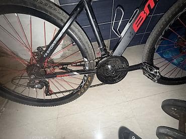 velosiped barter: BMX GTR dağ velosipedi - Rəng: Qara/qırmızı kombinasiya - Çərçivə — 4