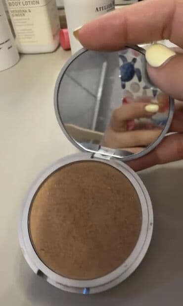 женская туалетная вода dolce gabbana light blue: Пудра, The Balm, Новый, Самовывоз — 4