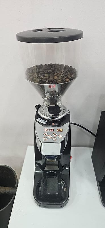 Professional kofe aparati, 2 eded grinder, buz aparati hamisi birlikde — 3
