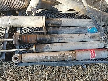 opel vectra 2000: Mersedes. 111. 2.3. matorun Rulovo kalonkasl 50 AZN. xərci var — 7