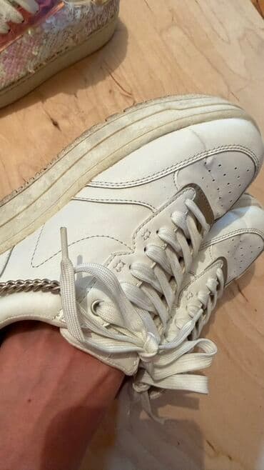 Tavalar: Bershka, Ölçü: 40, rəng - Ağ, İşlənmiş — 3