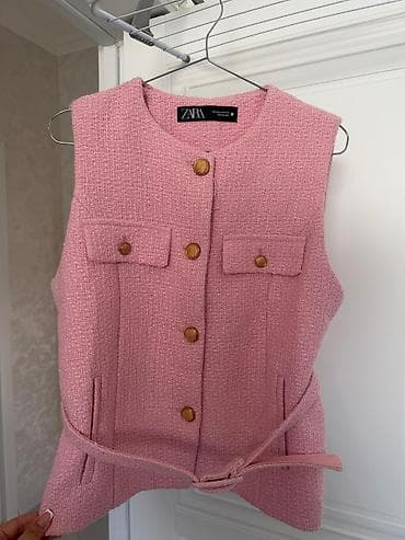 gün eynəyi: ZARA qadın jileti – tweed fakturalı, açıq çəhrayı rəng. - Model — 2