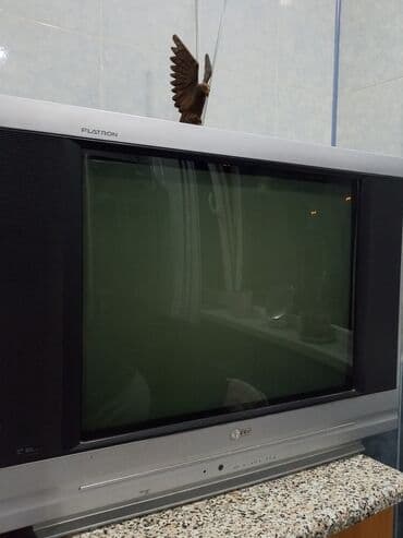 İşlənmiş Televizor LG 82" Ünvandan götürmə