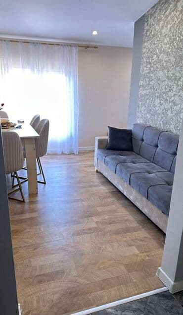 срочно продам квартиру в баку: Пос. Карачухур, 3 комнаты, Новостройка, м. Нефтчиляр, 72 м² — 3