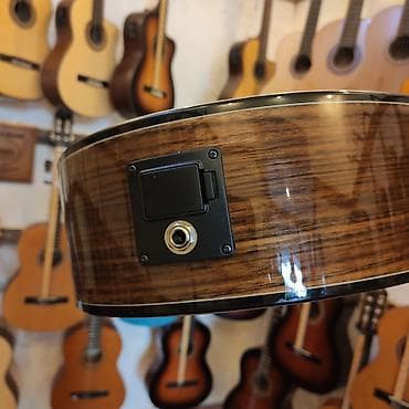 sitki: Elektro klassik gitara Valencia VC 564 BSB Üst:Sitka Spruce Qol: Amara — 4