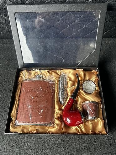 ad gunu hediyesi: Hədiyyə dəstləri və suvenirlər 1) Paslanmayan poladdan cib kolbası — 6