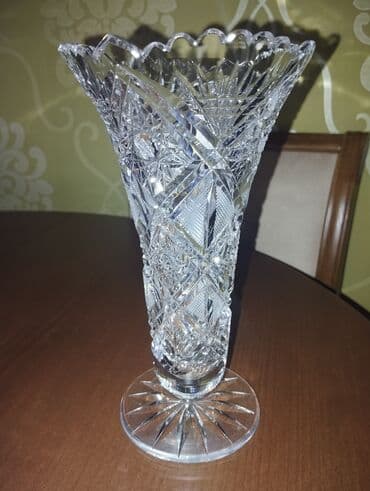 Şamdanlar: Bir vaza, Xrustal — 1