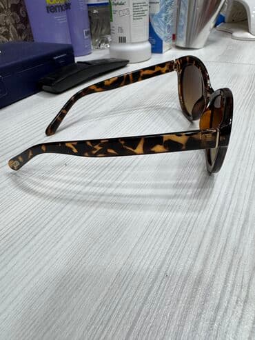 qadın gün eynəkləri: Gün eynəyi, İşlənmiş — 3