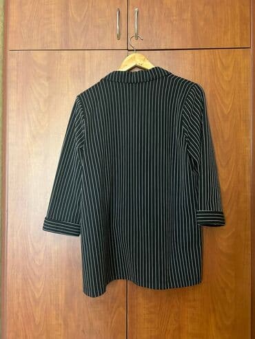 Пиджаки: Təzə pencək !!!!! razmeri M razmeri balaca olduğu üçün geyinilməyib 80 — 2