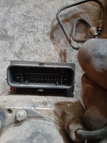 приора запчасти: Great wall M4 üçün orjinal üstdən çıxma abs var başqa ehtiyat — 4