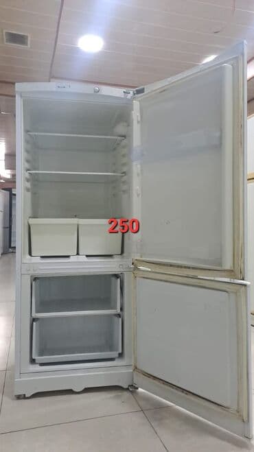 Soyuducular: İşlənmiş 2 qapılı Beko Soyuducu Satılır