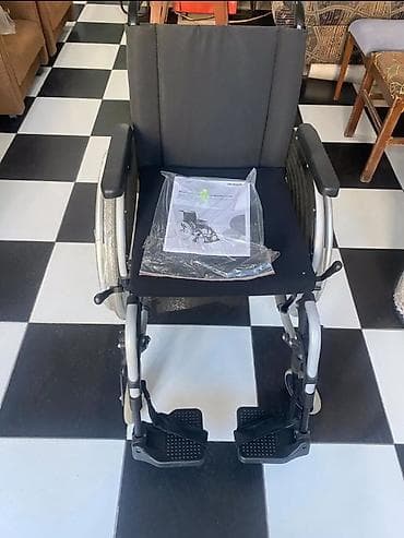 Ottobock əlil arabası - Markası/modeli: Ottobock (arxada brend loqosu