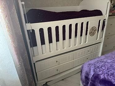 Beşiklər: Oğlan və qız üçün, Dördbucaq, Beşik, Matrassız, Yellənmə mexanizm ilə — 1