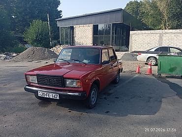 vaz 2107 feredo caşka: VAZ 2107 sedan - Kuzov: 4 qapılı sedan, qırmızı rəng - Mühərrik — 4