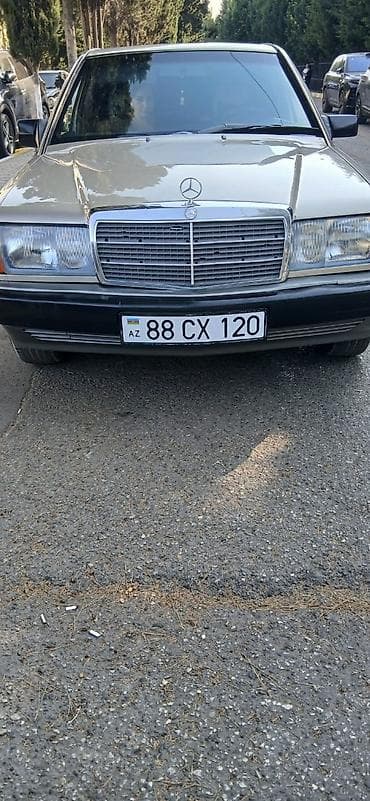 hava ceken: Mercedes-Benz 190 (W201): 2 l | 1990 il Sedan — 8