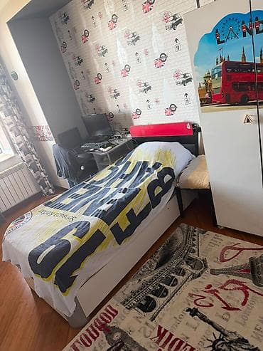 Kravat 150 azn . Tecili satılır . Qalın matrası altının bazası var