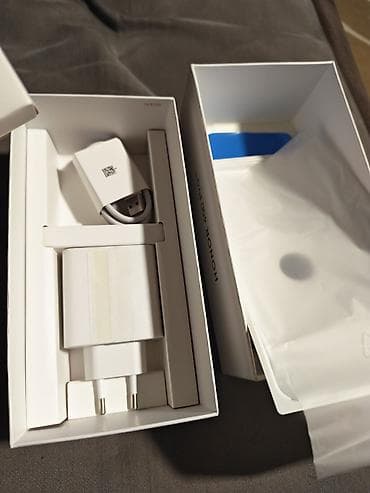 lazer aparatı qiymetleri: Honor 400 Pro, 512 GB, rəng - Qara, Simsiz şarj — 8