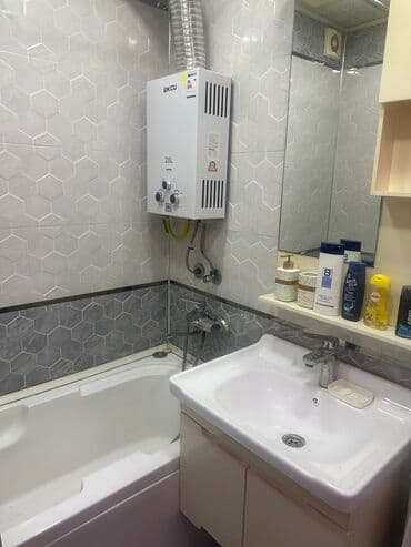 kirayə evlər içəri şəhər: Mənzildə mətbəx, yataq otağı, qonaq otağı və hamam otağı mövcuddur — 13