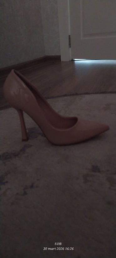 Женская обувь: Размер: 36, цвет - Бежевый, Б/у — 2