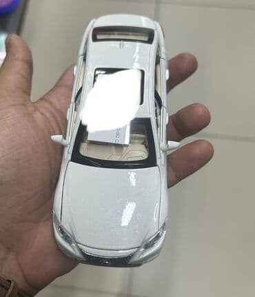 Avtomobil modelləri: Leksus sedan modelinin metal die-cast oyuncaq maketi - Korpus: metal — 8