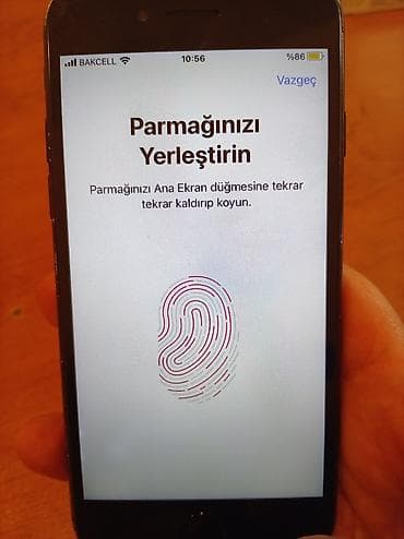 IPhone 7, 32 GB, Qara, Barmaq izi — 7