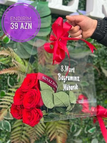 8 Mart üçün xüsusi gül kompozisiyası – şəffaf kvadrat qutuda qırmızı lalafo.az -da 8 Mart üçün xüsusi gül kompozisiyası – şəffaf kvadrat qutuda qırmızı