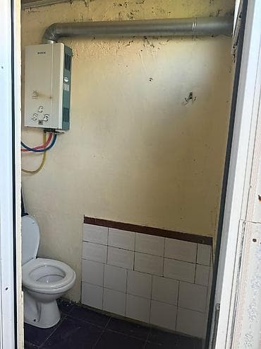 enzesde satilan evler: Salam. Opişteldi. Sumqayıt İnşatçılar kuçəsi. 9 nöm məktəbin yanı — 6