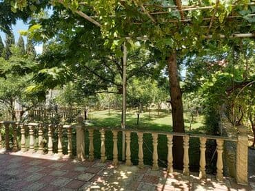 makler gence: 6 otaqlı, 400 kv. m, Orta təmir — 20