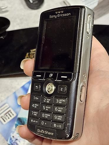 sur mikrofon: Sony Ericsson K750i mobil telefon Xüsusiyyətlər: - Rəng: qara/gümüş - — 2