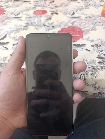 телефон флай металлический корпус: Smartfon – metal çərçivəli, düz kənarlı dizayn Xüsusiyyətlər: - — 5