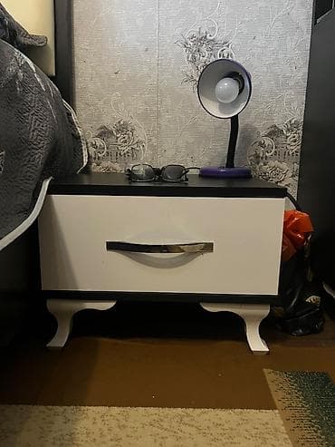 Комплекты диванов и кресел: Двуспальная кровать, Шкаф, Трюмо, 2 тумбы, Азербайджан, Б/у — 3