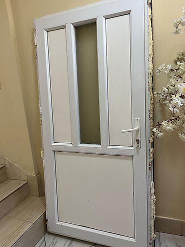 İşlənmiş Plastik qapı 90x205 sm Çərçivə ilə, Ödənişli çatdırılma, Ünvandan götürmə — 2