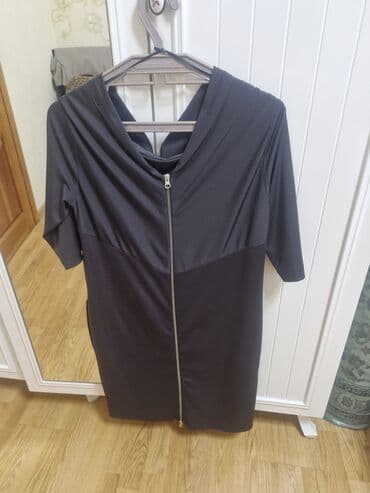 Sviterlər: Qadın paltarları – 2 model 1) Qara paltar - Dizayn: Ön hissədə xırda — 2