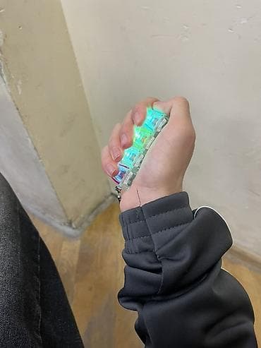 RGB işıqlı fidget açarlıq – 4 düyməli