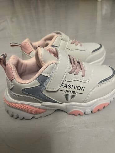 фирменная детская обувь: Qiz usagi ucun krosofka razmer 33 Turkyeden gelib Tezedir — 3