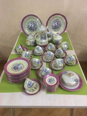 qara madonna aş nimcəsi: Çay dəsti, Farfor, Almaniya — 4